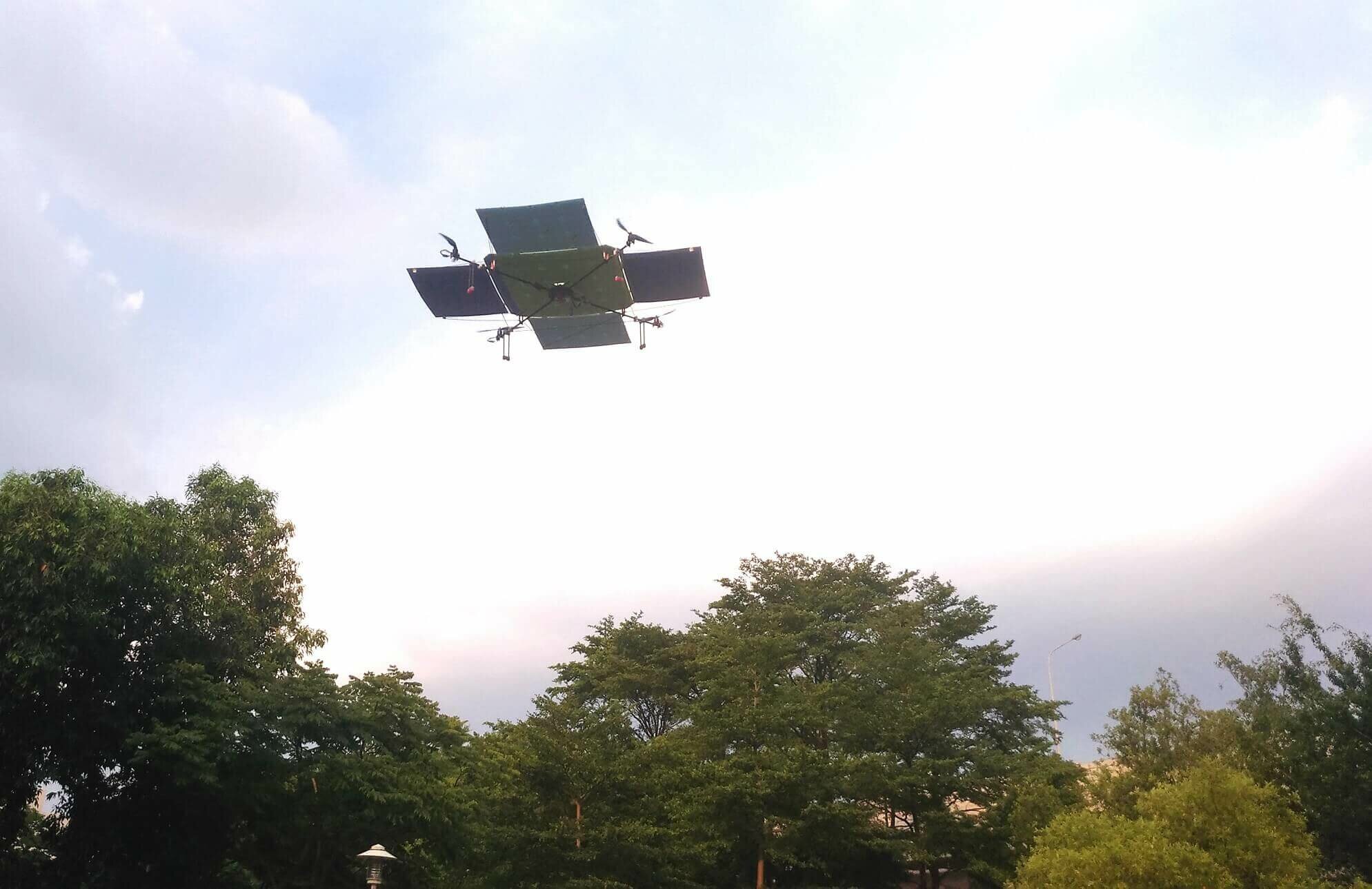 solardrone SolarDrone Creates PV-Powered Quadcopter